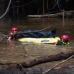 Rescatistas mexicanos colaboran en las inundaciones en Texas